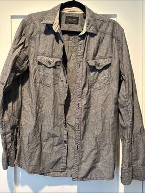 Outpost Threads Men's Gray Casual Button-Down Shirt